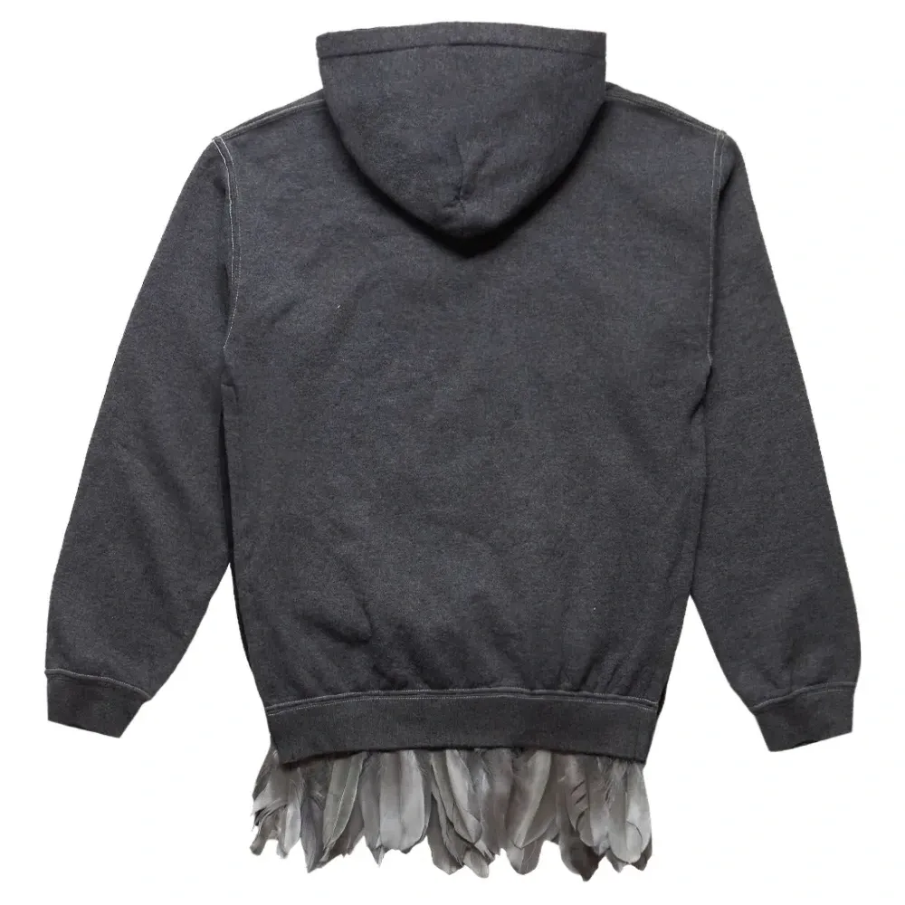 Худи с отделкой из перьев