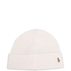 Вышитая вязаная шапка