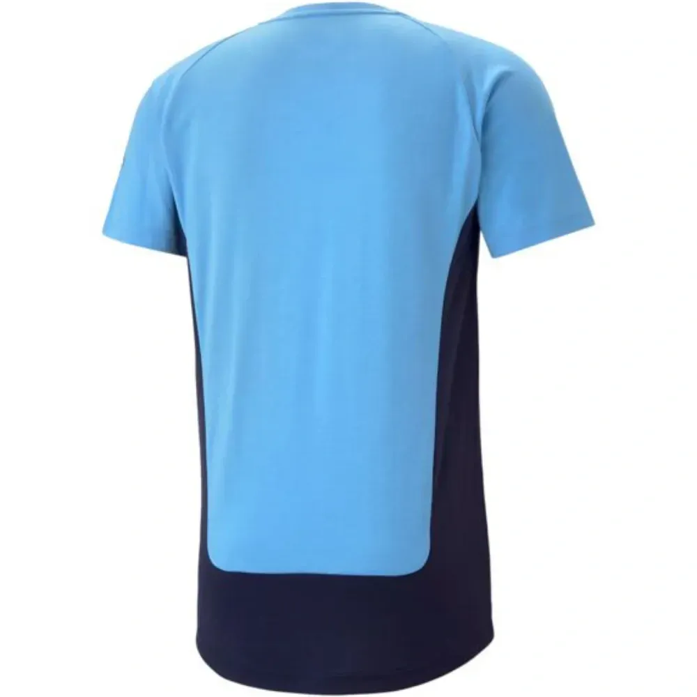 Футболка из коллаборации с Manchester City