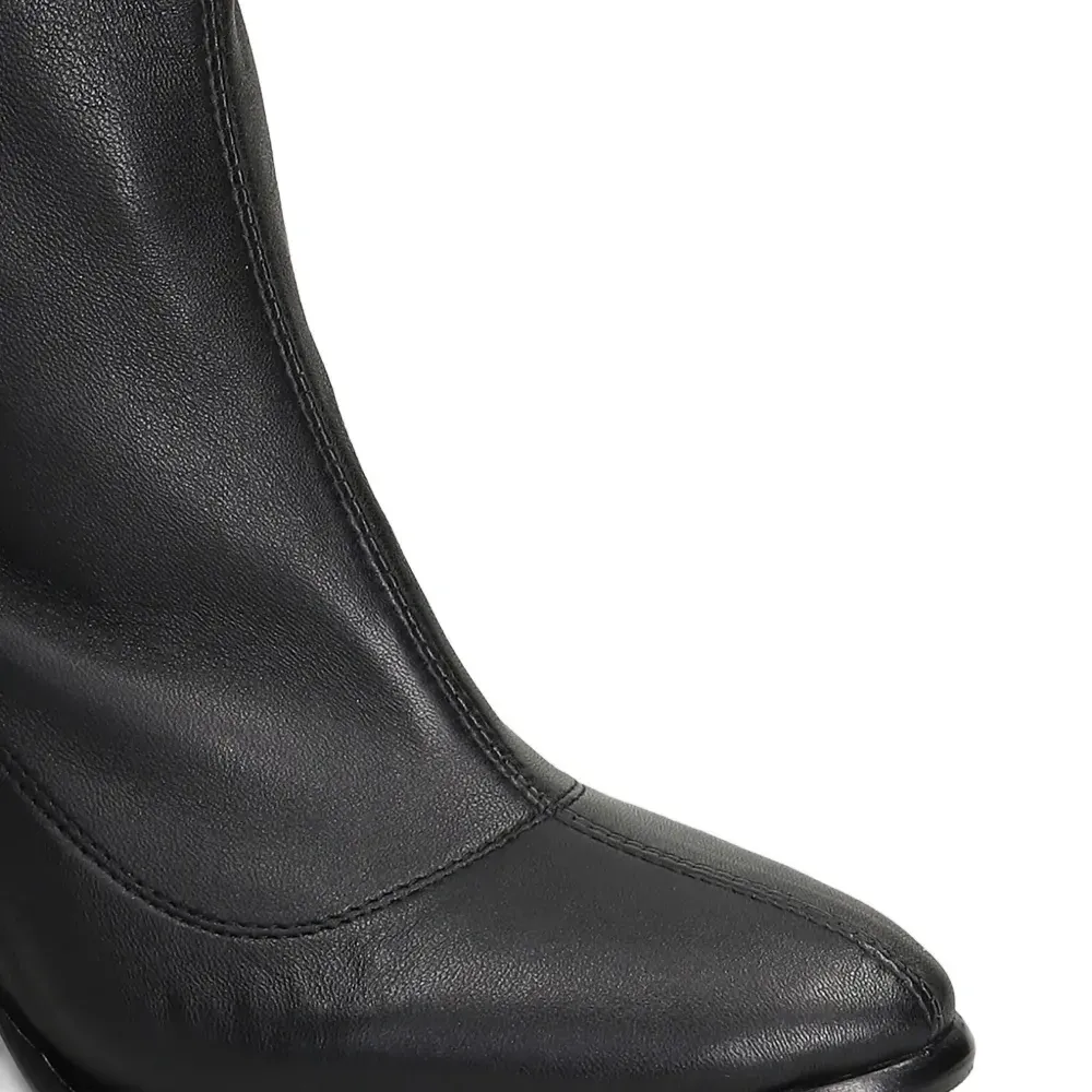 Ботинки на каблуке 70 мм