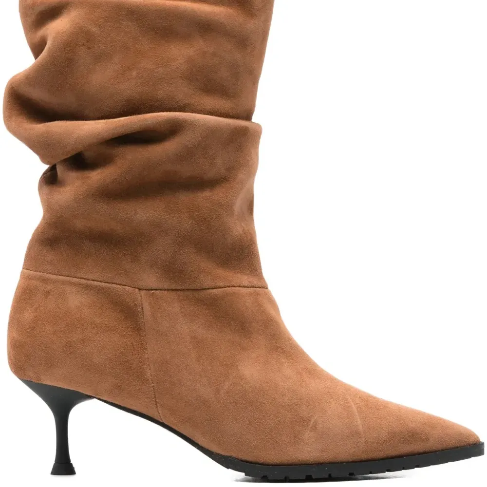 Полусапоги средней длины со сборками