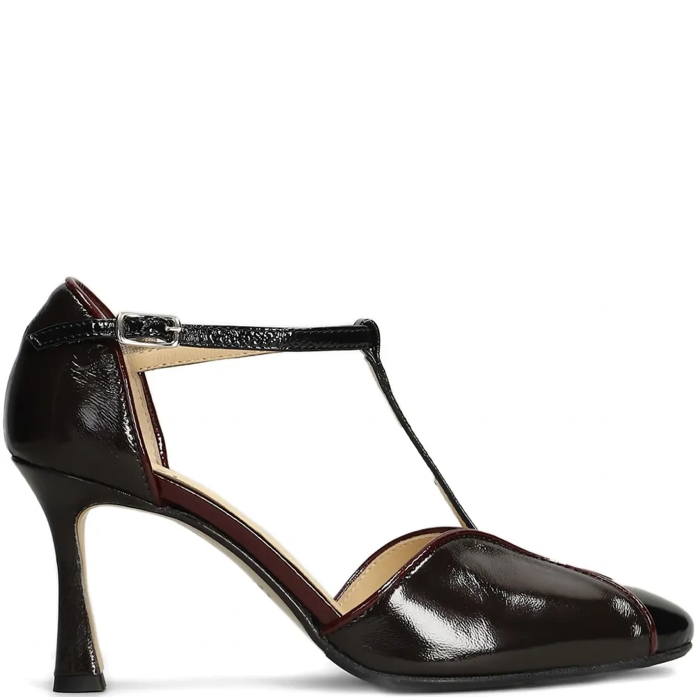 Туфли на ремешке Т-образной формы с пряжкой