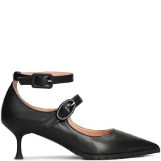 Кожаные туфли на каблуке