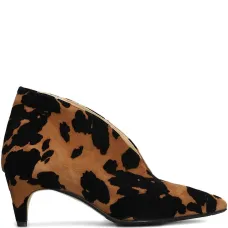 Ботильоны L'Arianna с каблуком 70 мм и анималистичным принтом