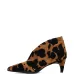 Ботильоны L'Arianna с каблуком 70 мм и анималистичным принтом
