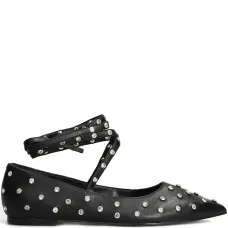 Балетки с заклёпками и ремешками