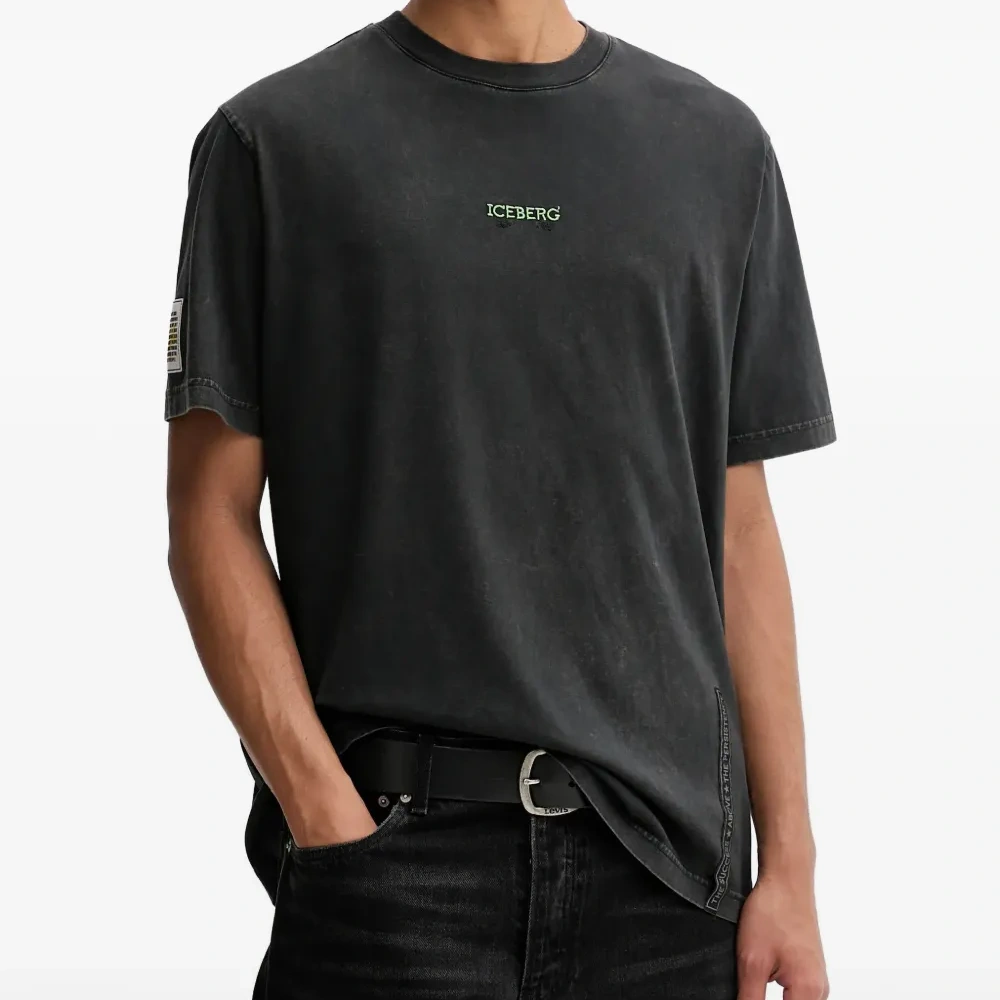 Футболка с короткими рукавами и принтом