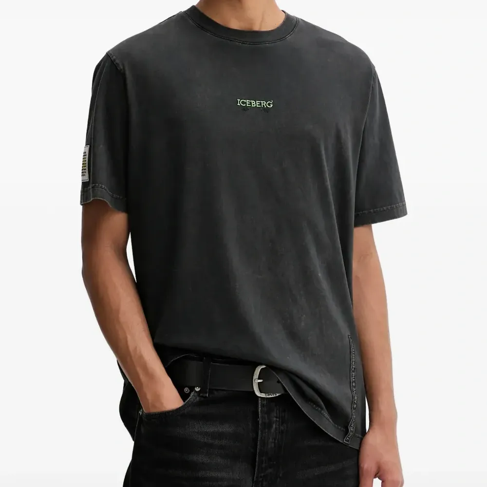 Футболка с короткими рукавами и принтом