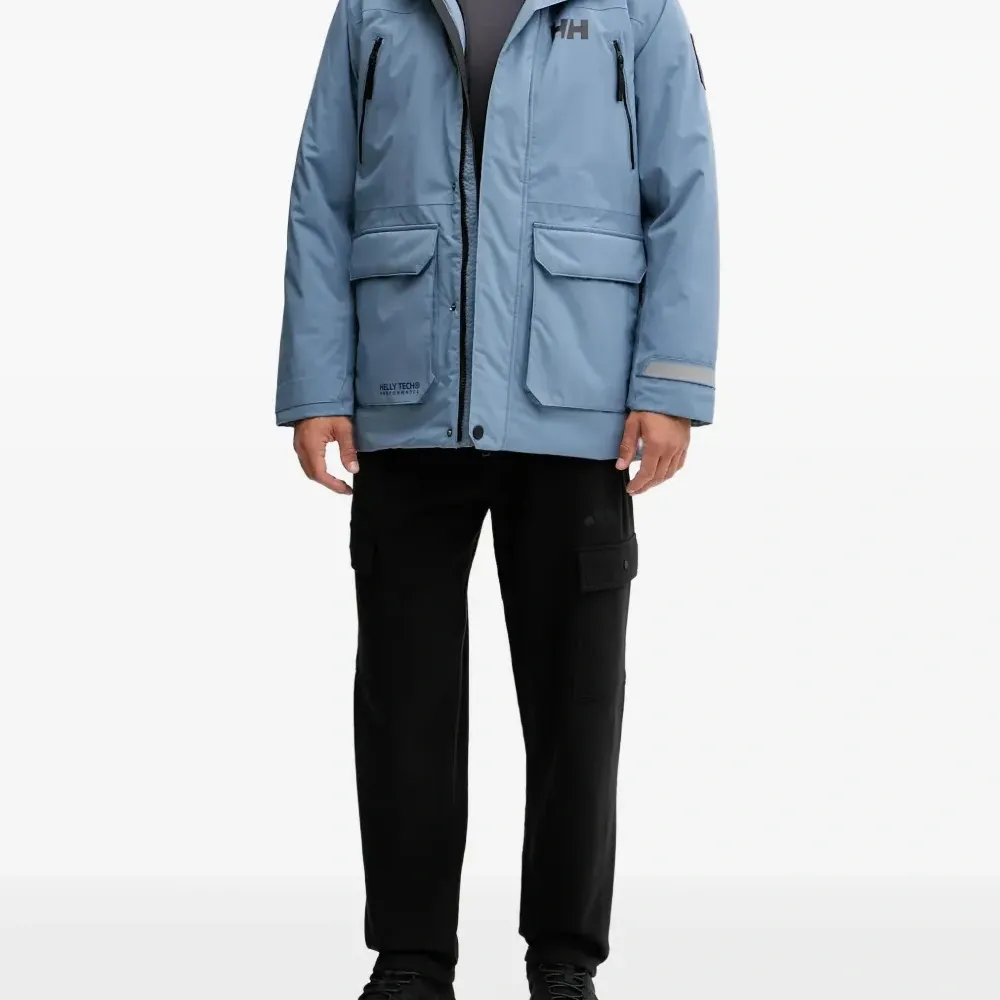 Парка Reine с капюшоном