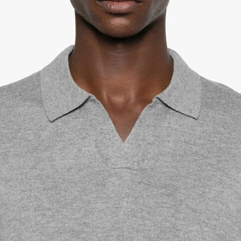 Вязаный свитер с воротником поло