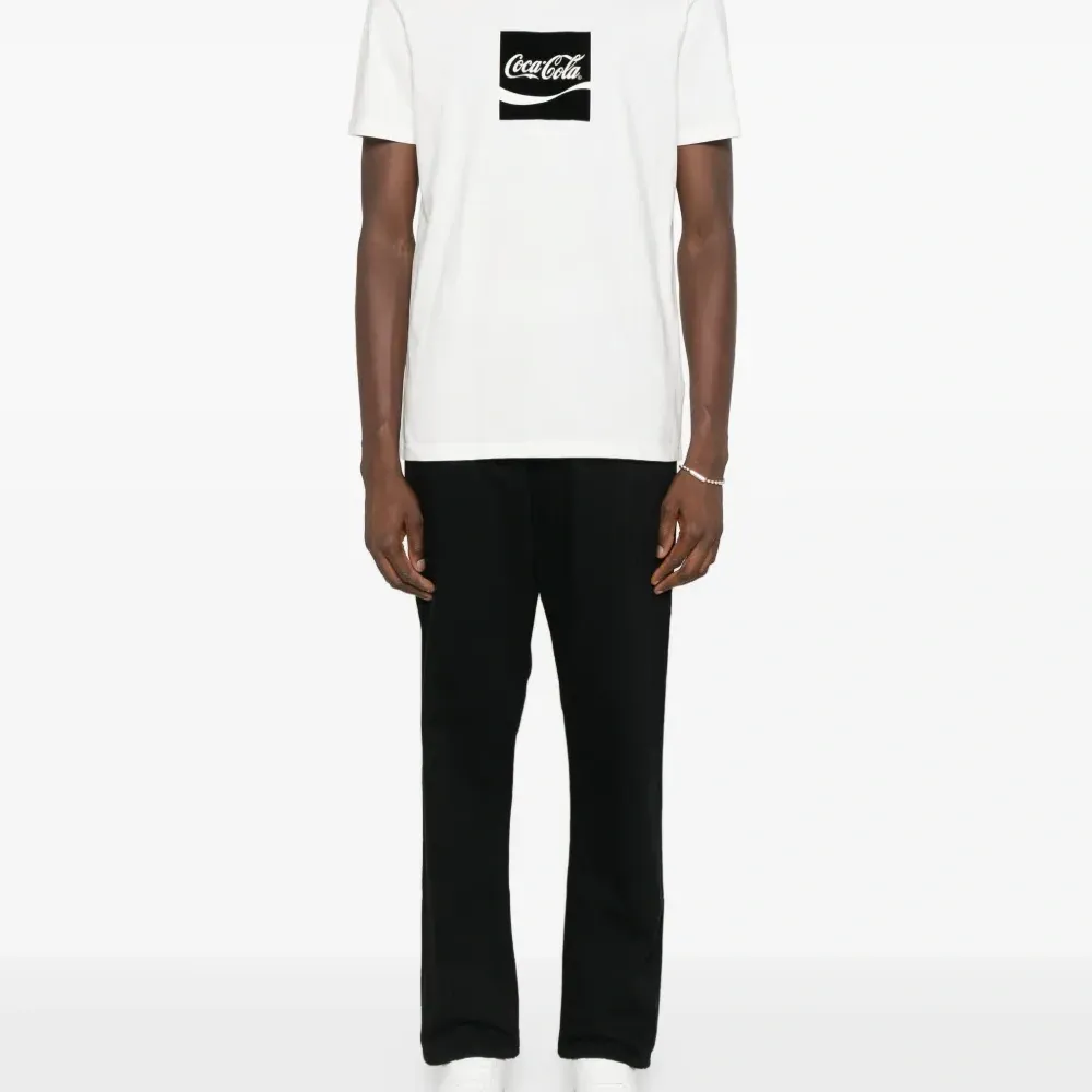 Футболка с графическим принтом