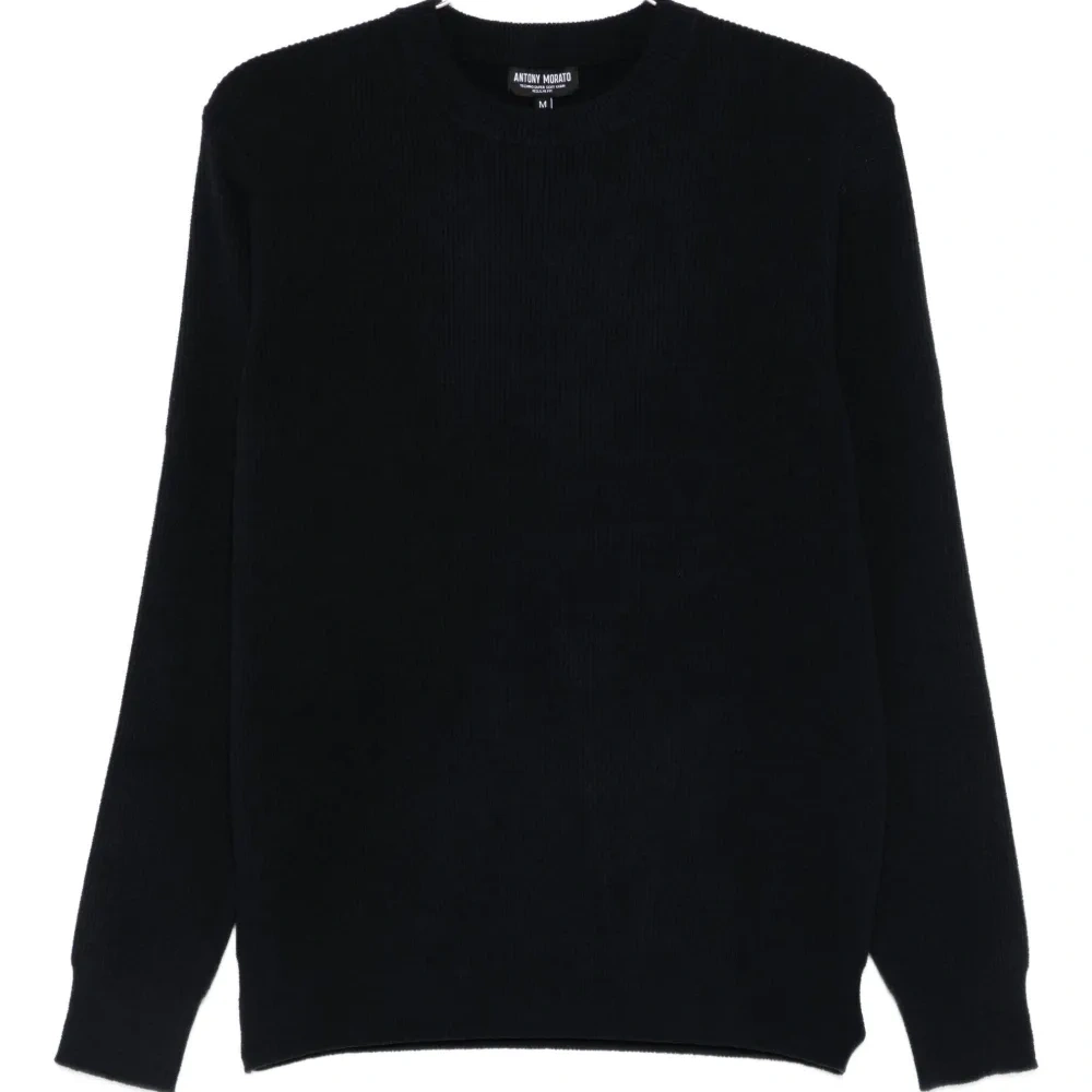 Вязаный свитер в рубчик