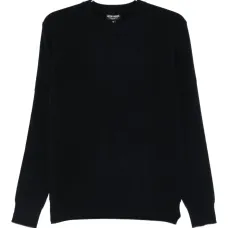 Вязаный свитер в рубчик Вязаный свитер в рубчик