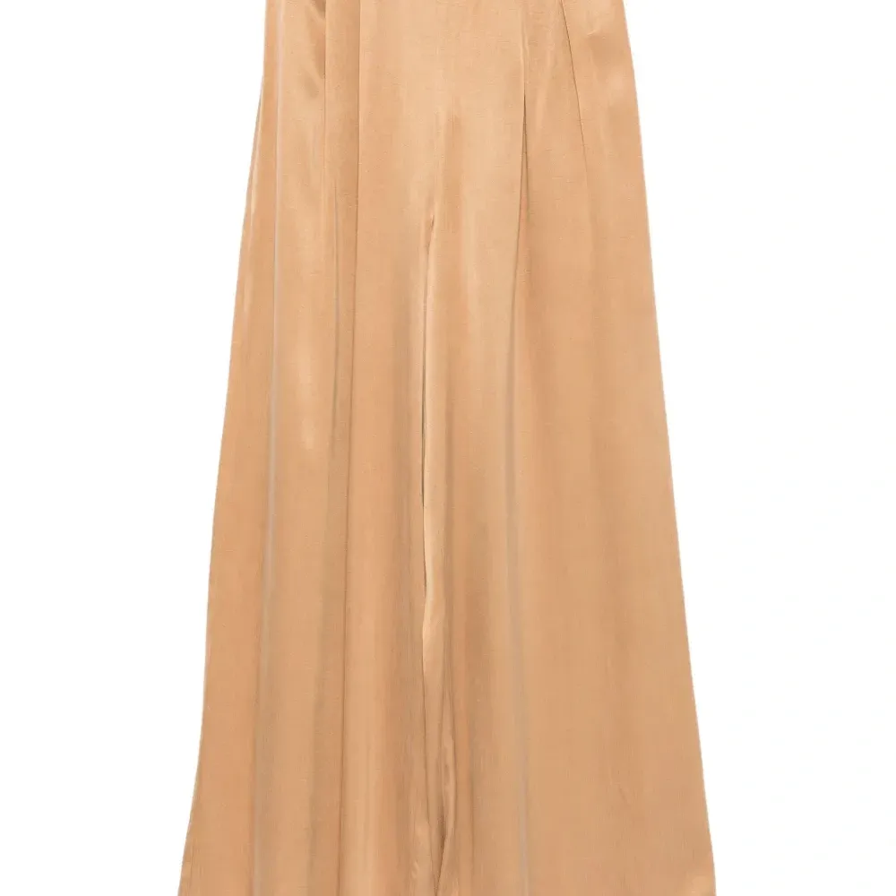 Брюки со складками