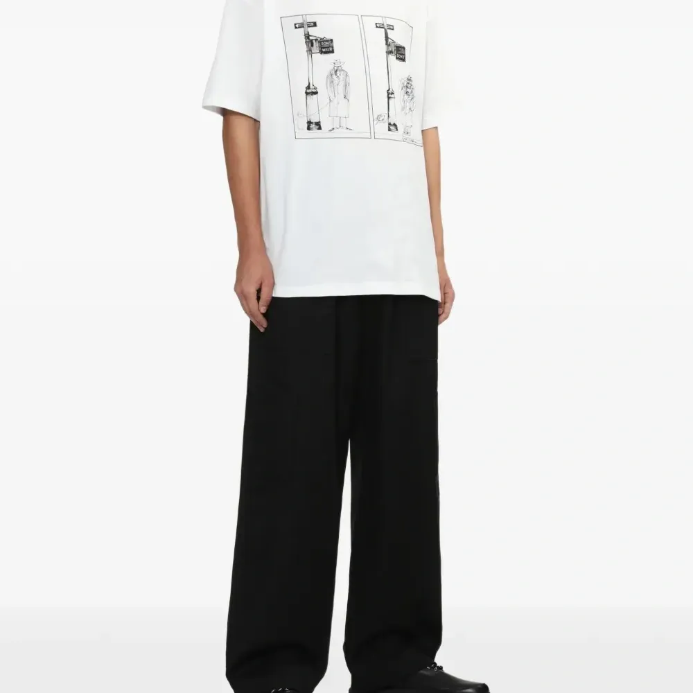 Футболка с графичным принтом