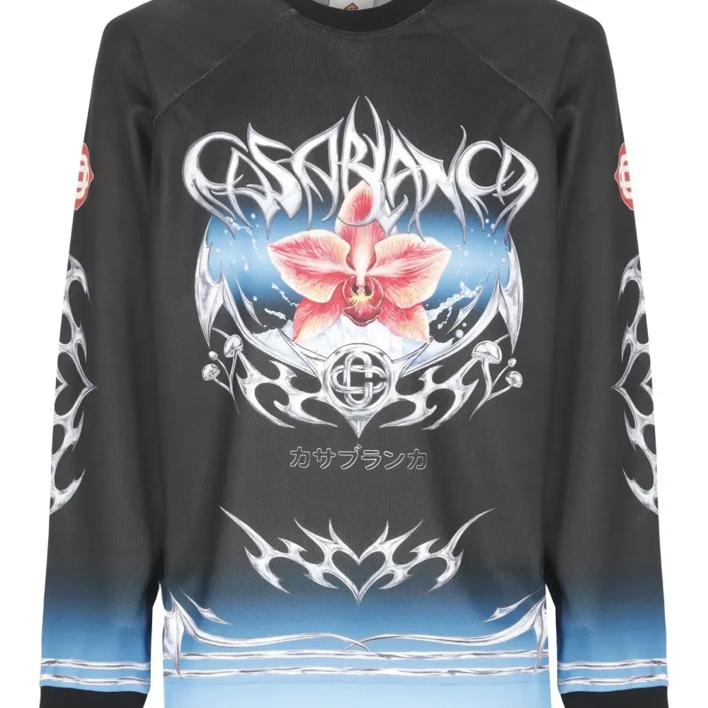 Футболка с длинными рукавами и принтом