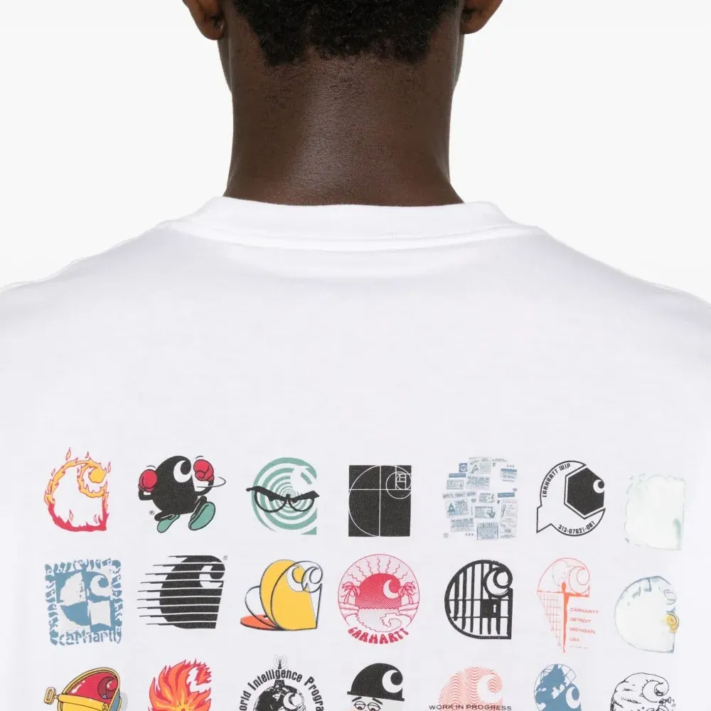 Футболка с логотипом