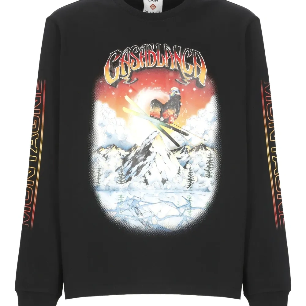 Футболка с принтом и длинными рукавами