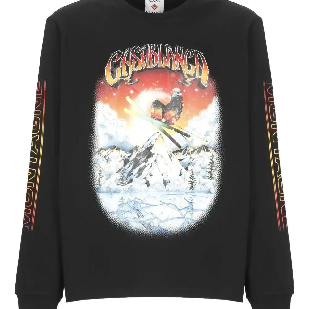 Футболка с принтом и длинными рукавами