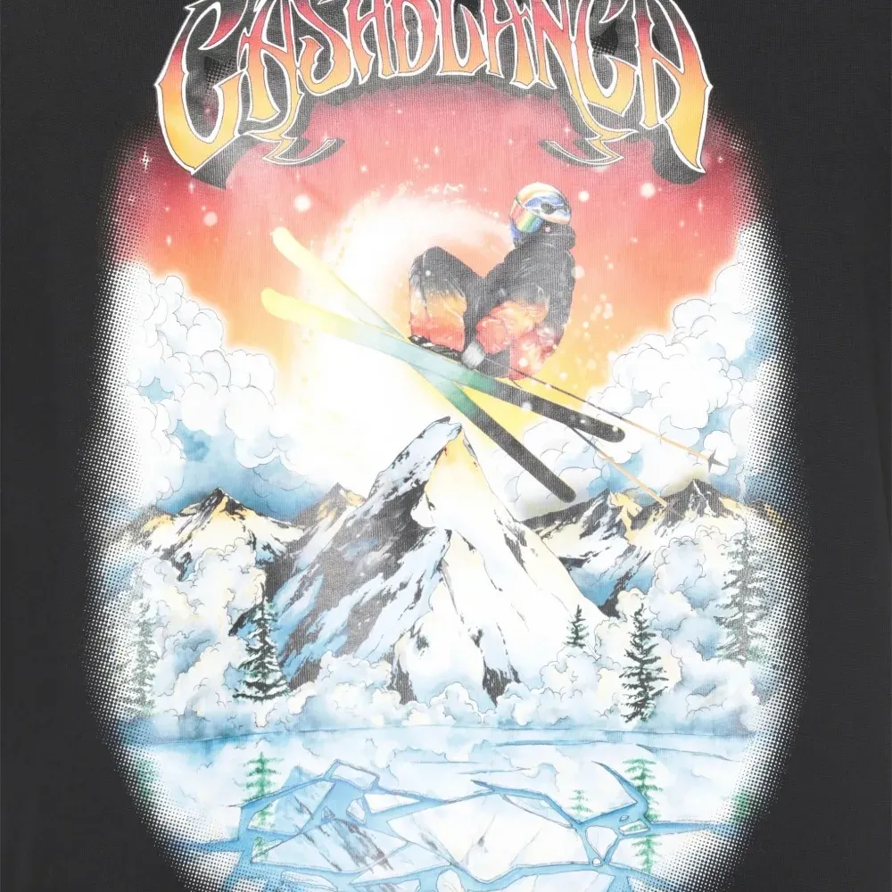 Футболка с принтом и длинными рукавами