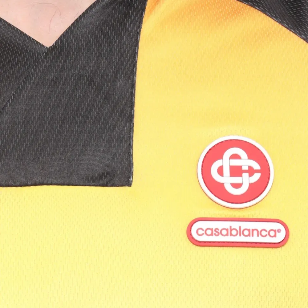 Перфорированная футболка с длинными рукавами