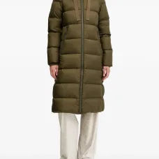 Стёганое пальто с капюшоном