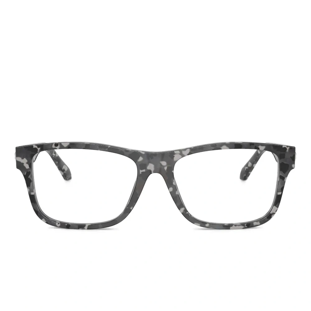 Очки в квадратной оправе