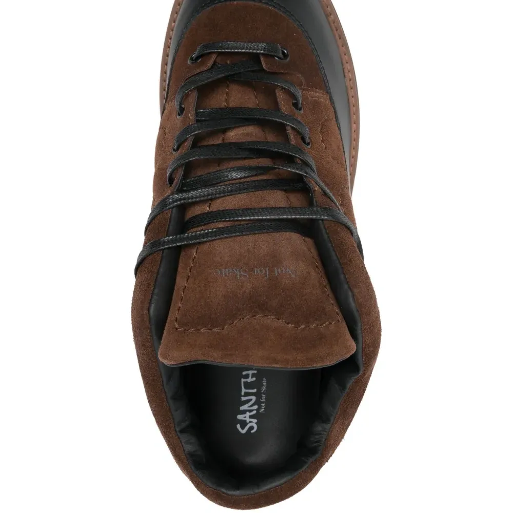 Замшевые кроссовки