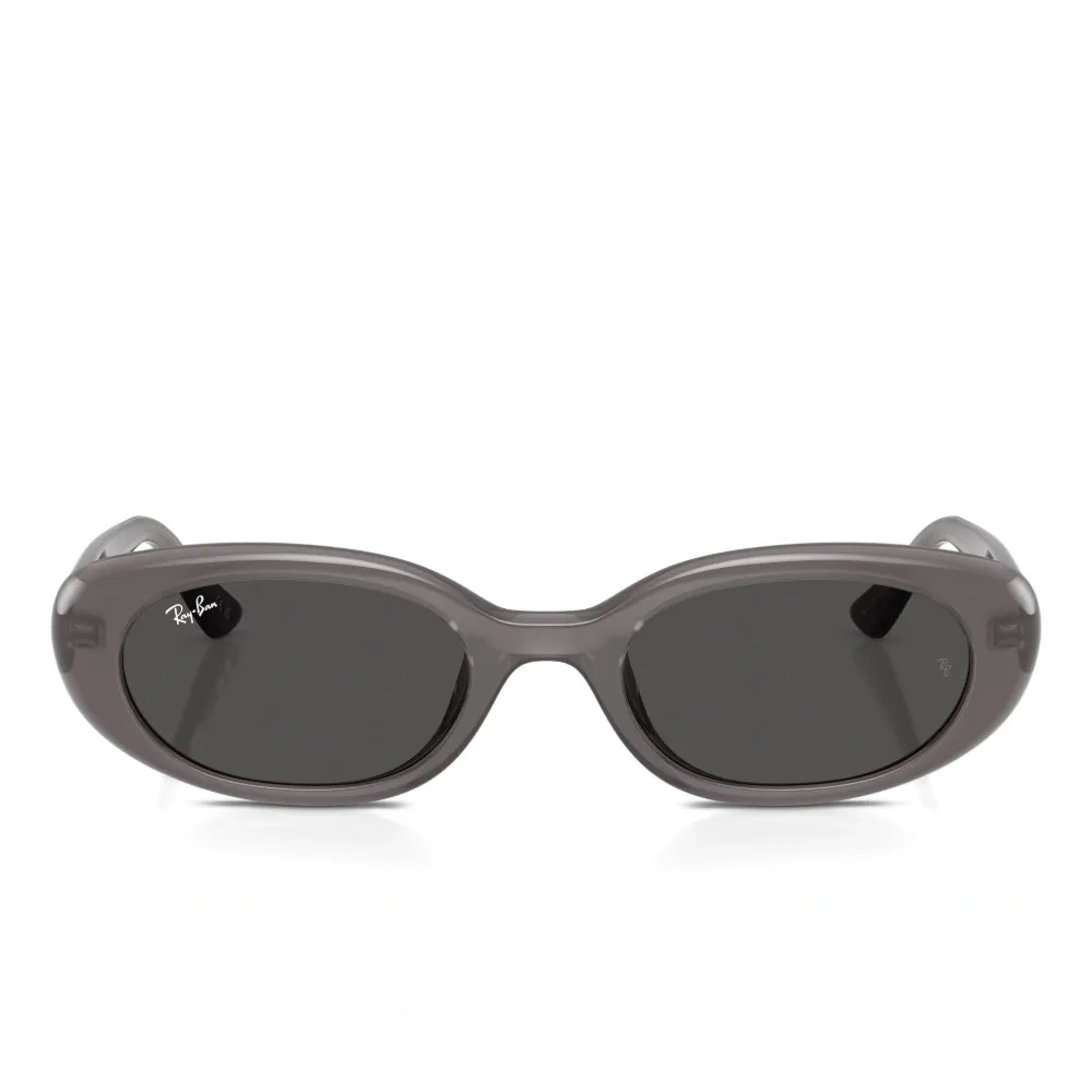 Солнцезащитные очки овальной формы