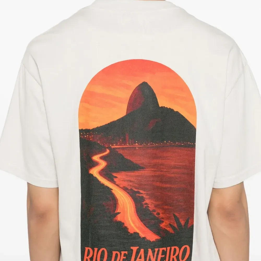 Футболка с графическим принтом