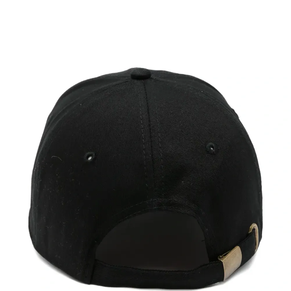 Бейсболка с логотипом