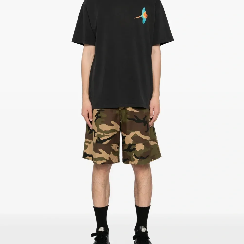 Футболка с графическим принтом