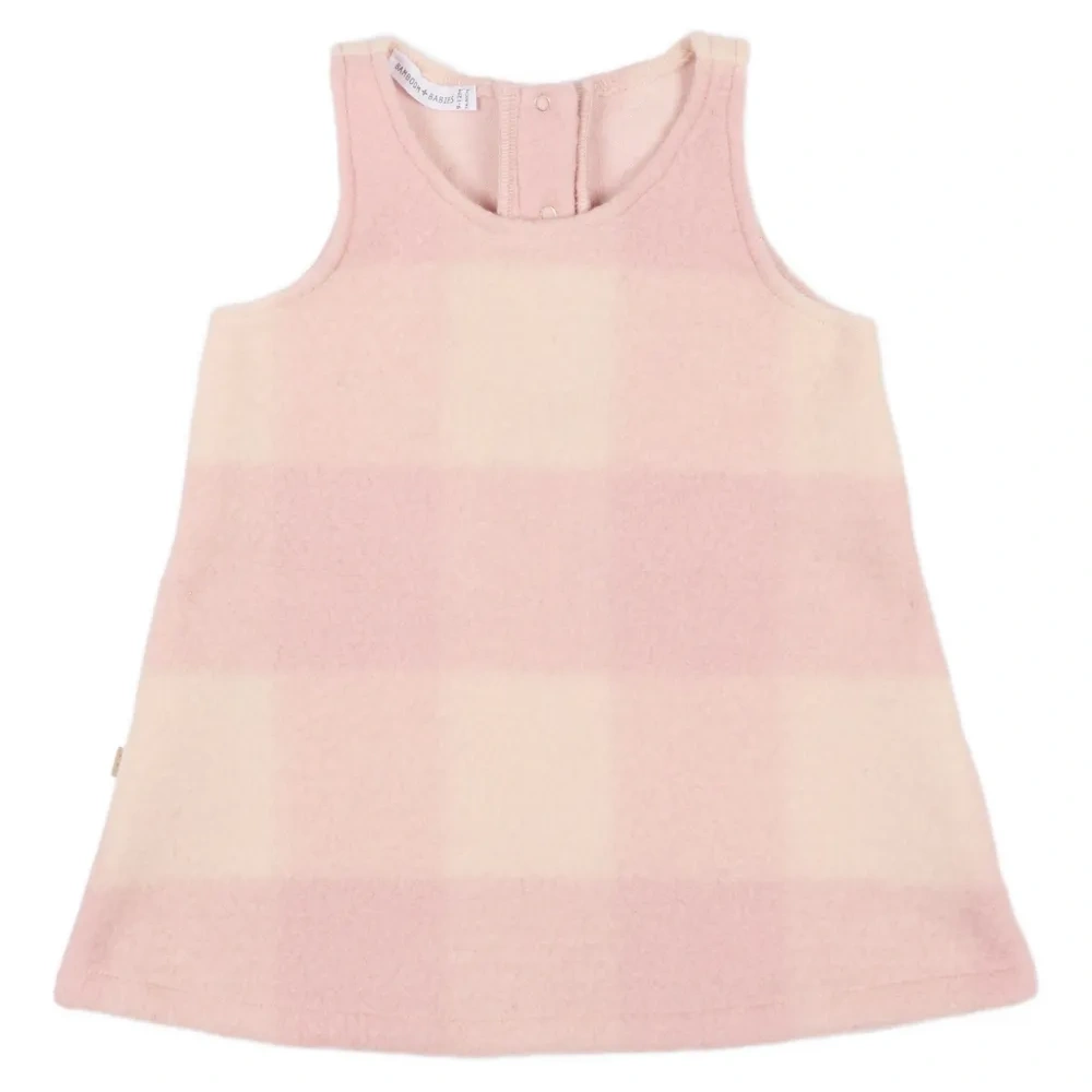 Платье в клетку без рукавов