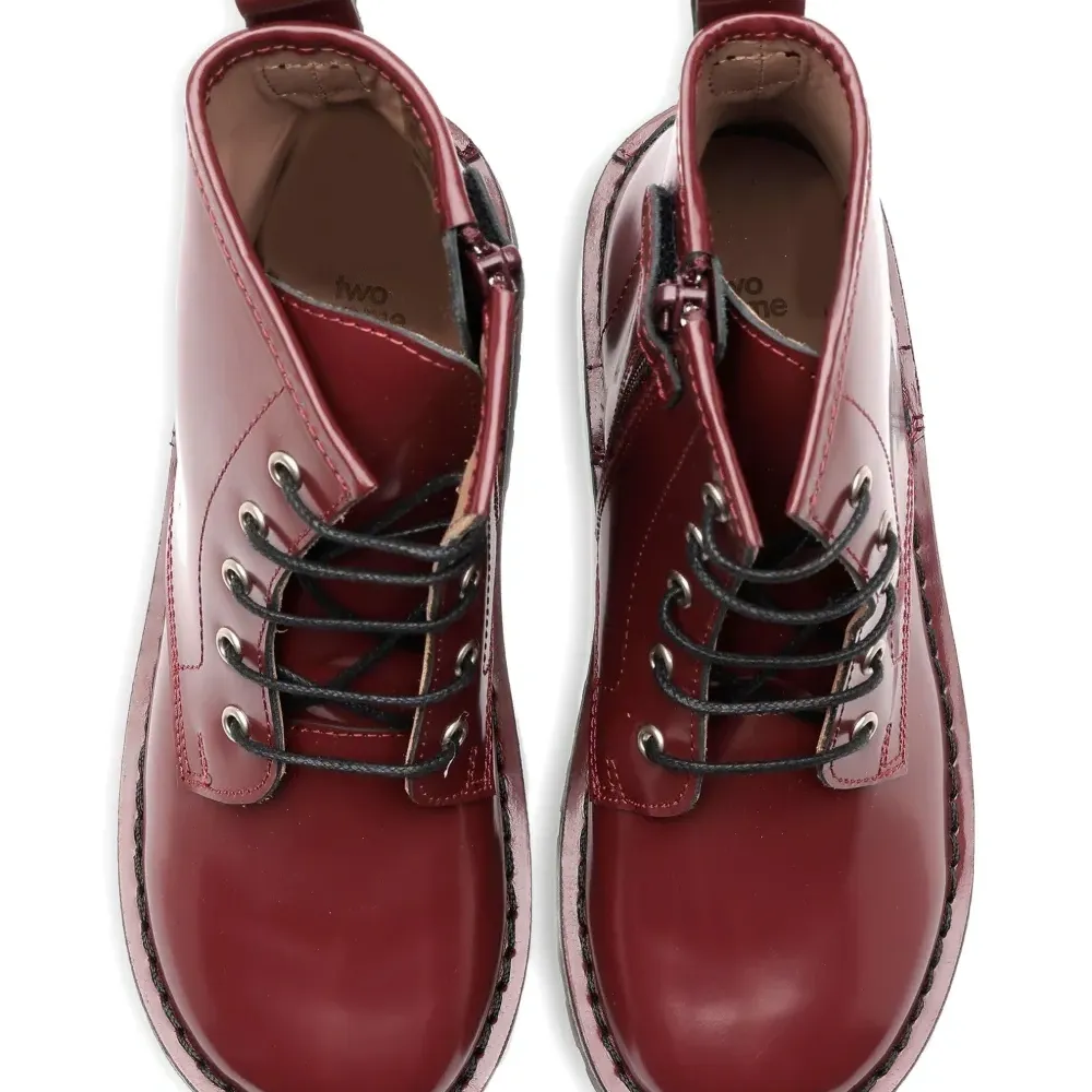 Ботинки на шнуровке Ботинки на шнуровке