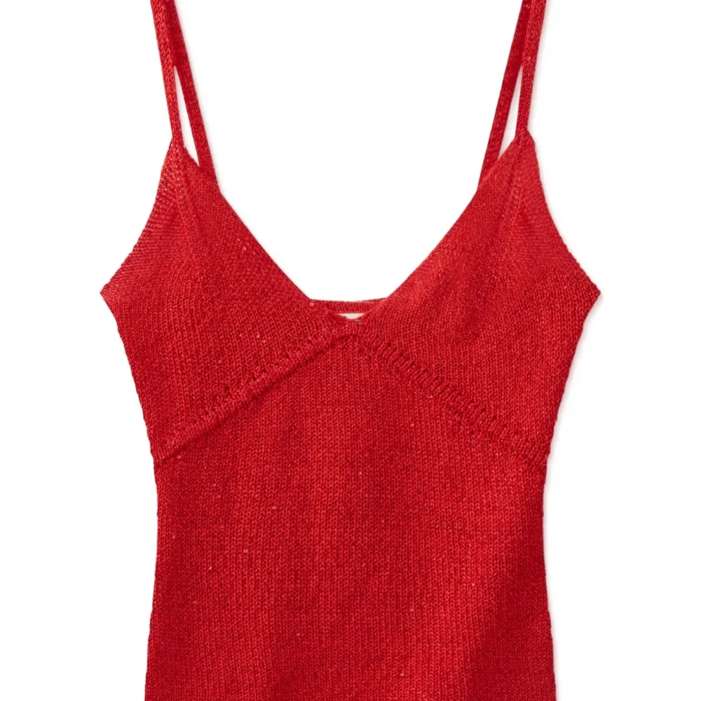 Топ с V-образным вырезом Carolina