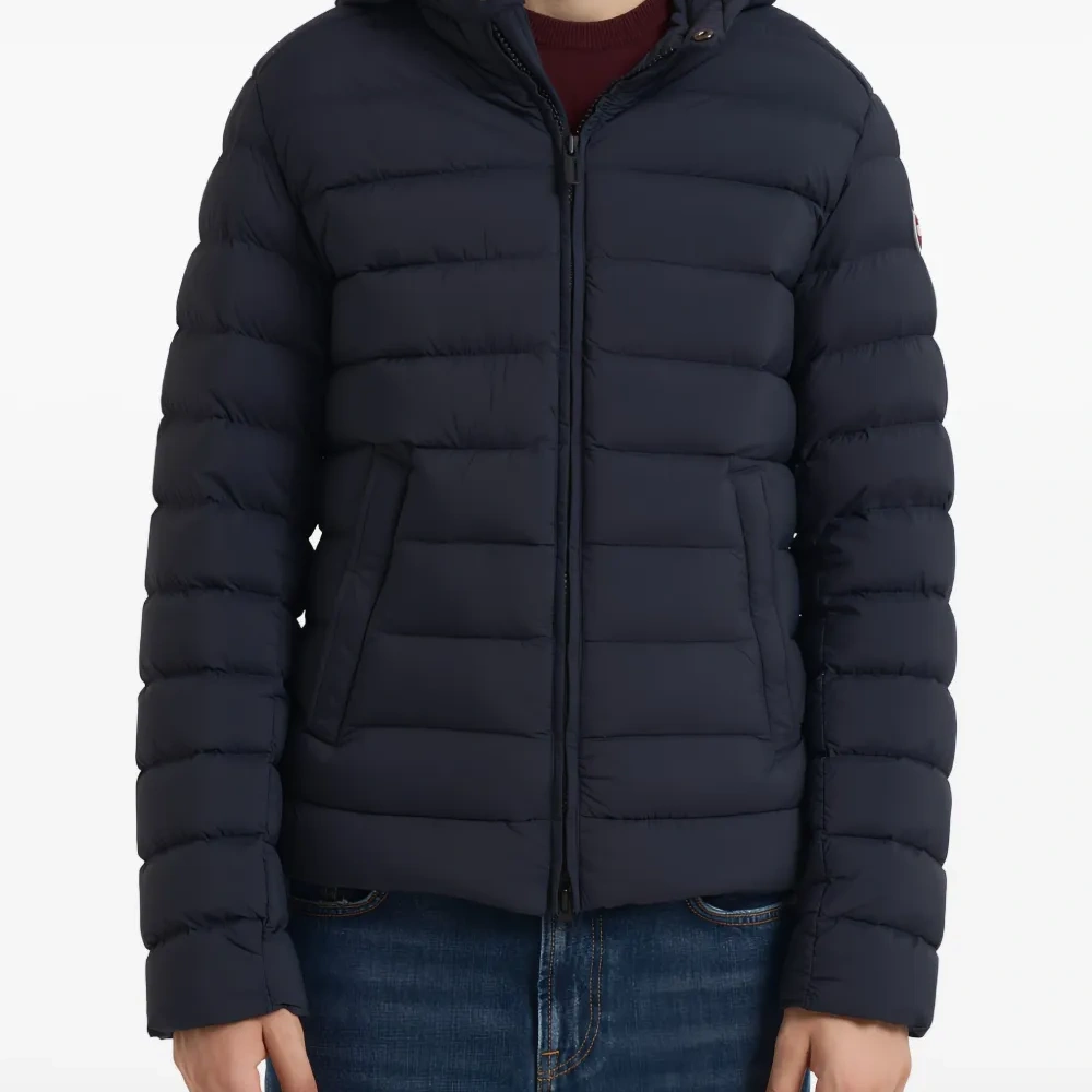 Пальто на молнии с капюшоном Пальто на молнии с капюшоном