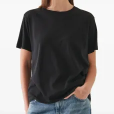 Футболка свободного кроя с коротким рукавом и круглым вырезом