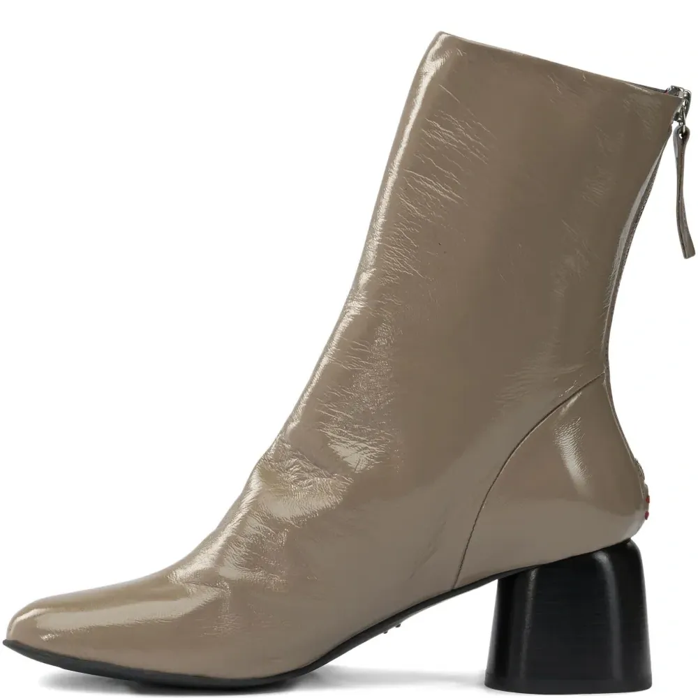 Ботинки Anna из лаковой кожи с каблуком 55 мм Ботинки Anna из лаковой кожи с каблуком 55 мм