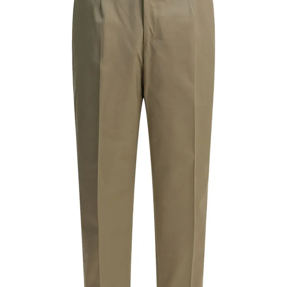 Брюки на пуговицах