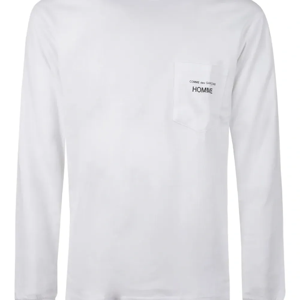 Футболка с нагрудным карманом