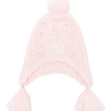 Вязаная шапка с цветочным узором и кисточками