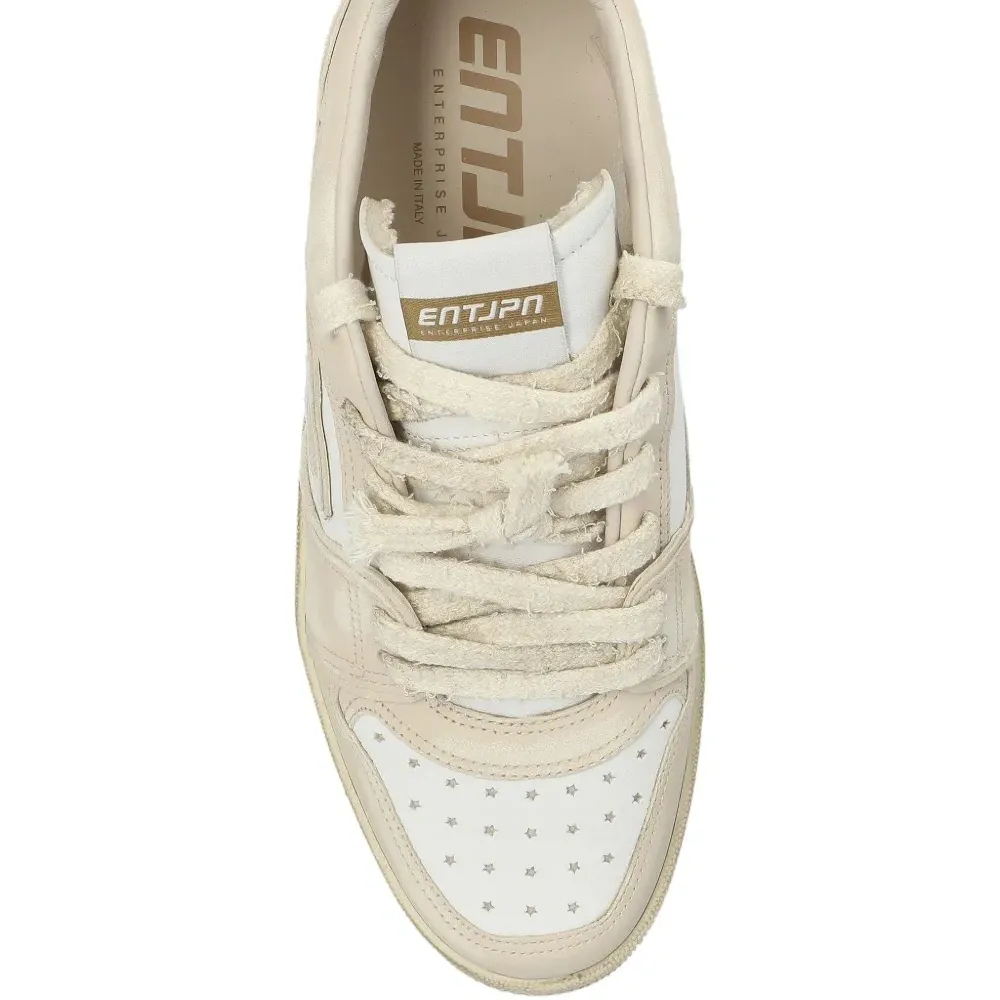 Кроссовки с логотипом