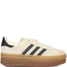 Кроссовки на шнуровке