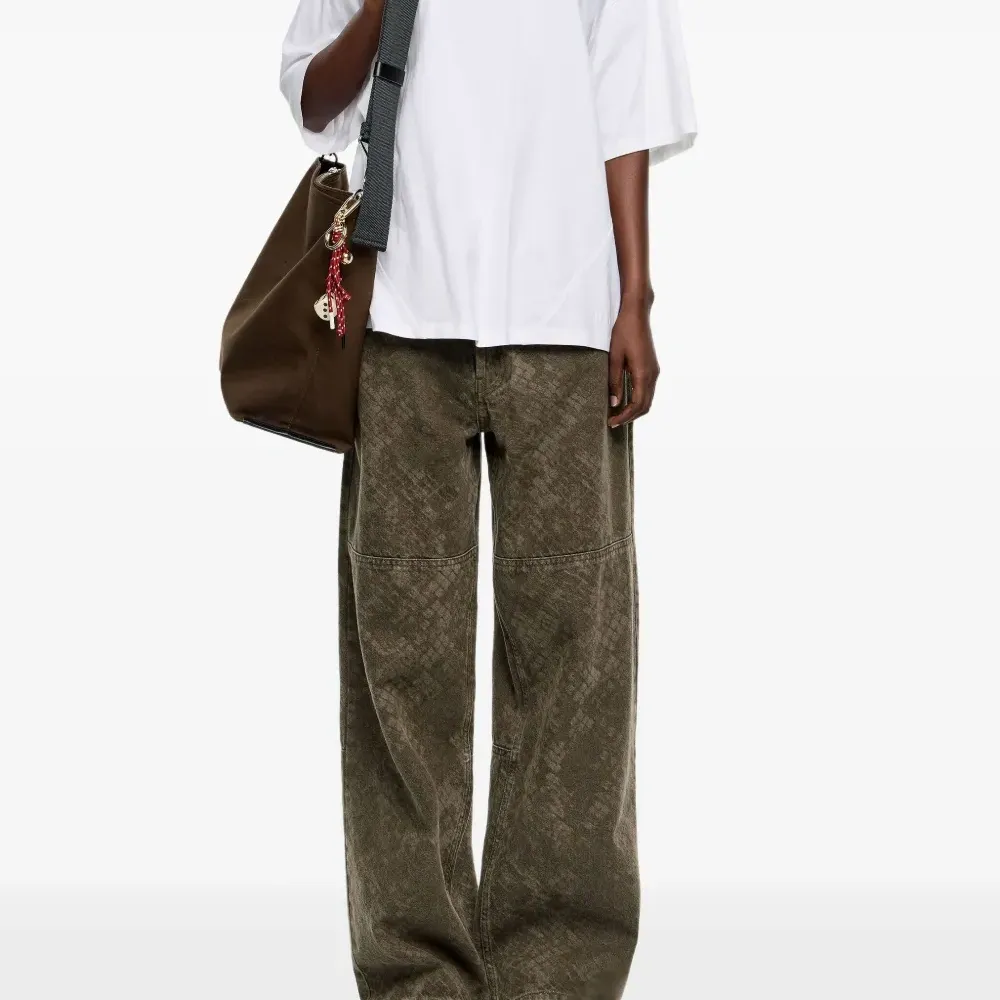 Базовая футболка