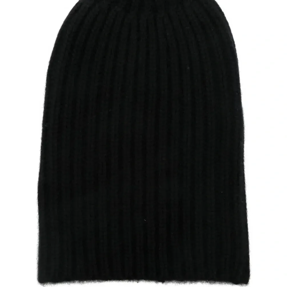 Шапка в рубчик