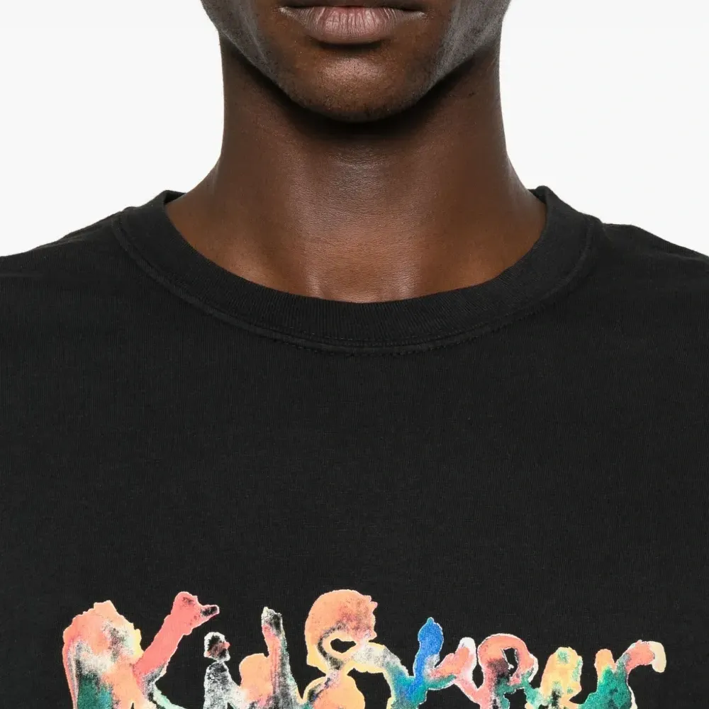 Футболка с логотипом