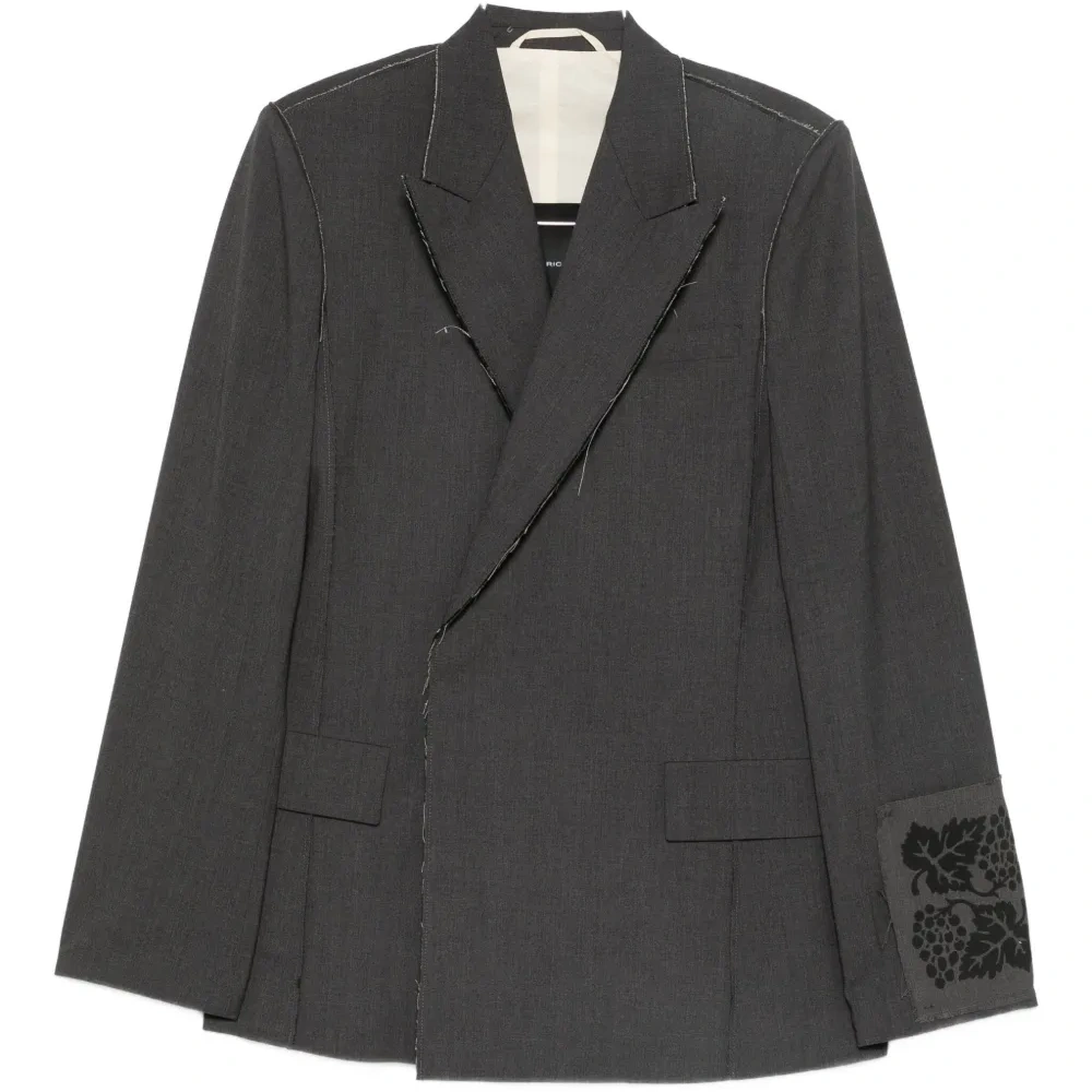 Блейзер с отделкой швами