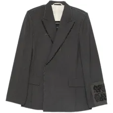 Блейзер с отделкой швами