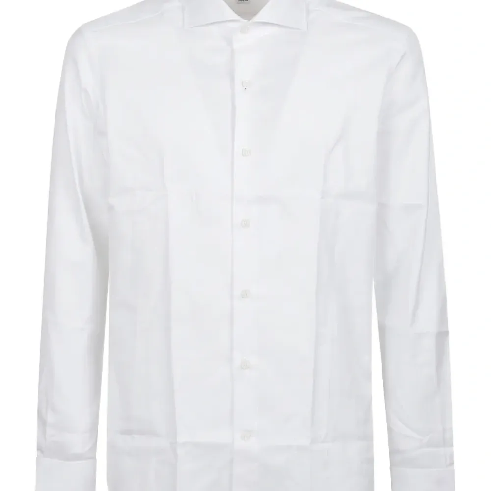 Рубашка с заостренным воротником