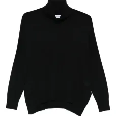 Свитер с высоким воротом